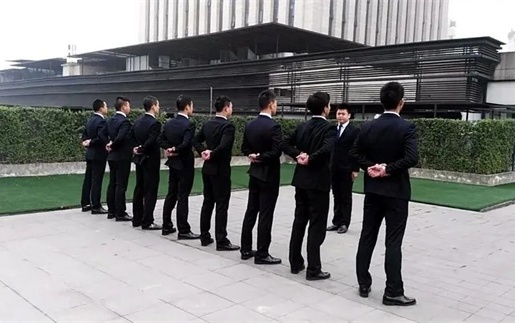 余姚揭秘：如何选择靠谱的收债公司？老司机给你支招